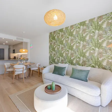 Lagoons - Lovely With Sport & Wellness Apartament *