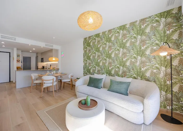 Lagoons - Lovely With Sport & Wellness Apartament *