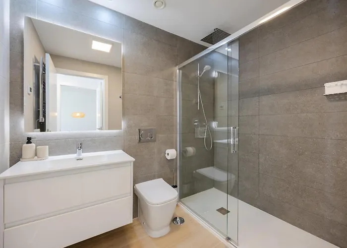 Lagoons - Lovely With Sport & Wellness Apartament *